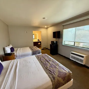 Heritage Inn San Diego Отели рядом с достопримечательностью «Пляж Мишен-Бич»