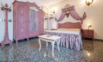 The Crown Palace - Gallipoli