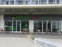 블로잉 인 더 윈드 - 레이크 뷰 아파트먼트  호텔