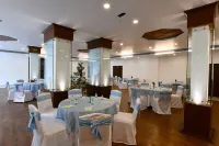 Mastiff Grand Manali Resort - Business