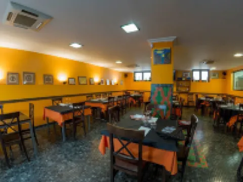 Hotel Asador O Callejón De Belchite Hoteles en Ayerbe