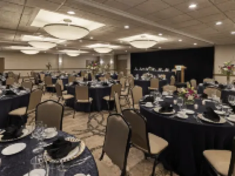 Holiday Inn ALEXANDRIA - CARLYLE by IHG Hotels in Alexandria