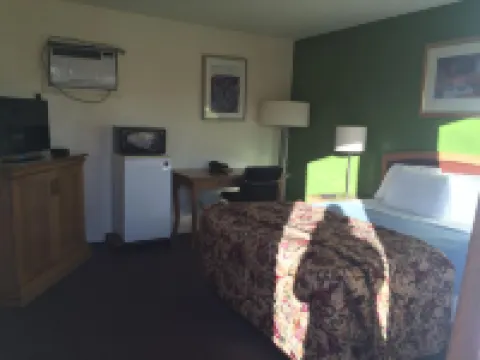 Alamo Motel Hotels in Sheridan
