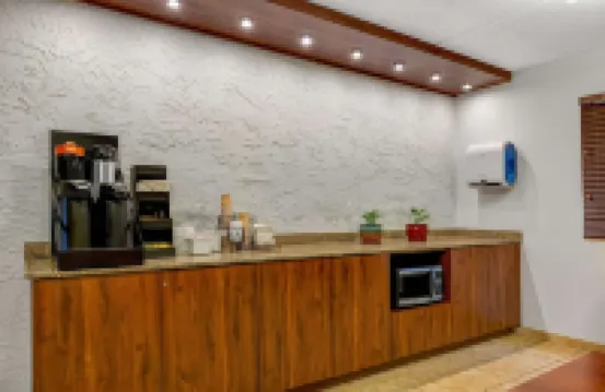 Motel 6 Elk Grove Village, IL - O'Hare Hotels in Elk Grove Village