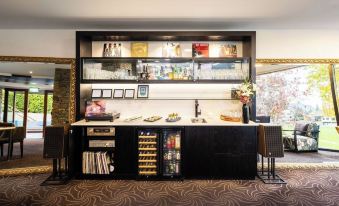 Queenstown Park Boutique Hotel