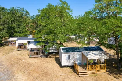 Camping de l'île Hotels in Sancerre