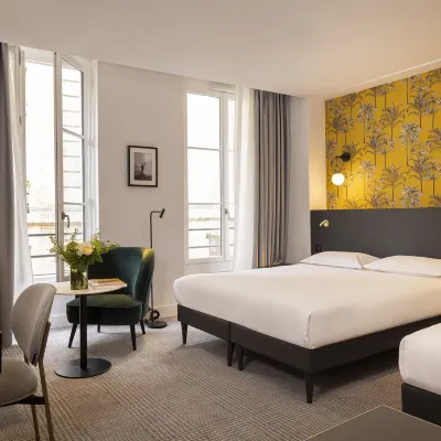 أوتل دو سويز Hotels near سانت ميشيل بليس