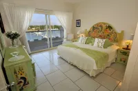 Hotel Boutique Marina Banderas Suites Hotels in 