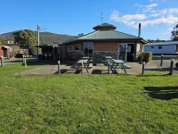Snug Beach Cabin and Caravan Park Hotels in Cygnet