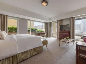 Discovery Primea, Manila