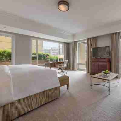 Discovery Primea, Manila Rooms
