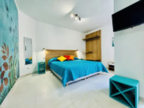 YourHome - Blu Jade House