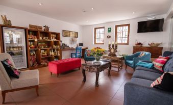 Atoq San Blas Hotel