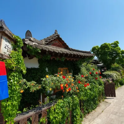 校洞 - 沙爾雷酒店 鄰近Jeonju National University of Education的酒店