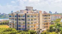Lux Suites Palm Terraces Apartments