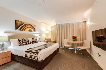 Central Cosmo Apartment Hotel