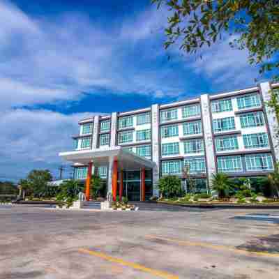 Avada Hotel Hotel Exterior