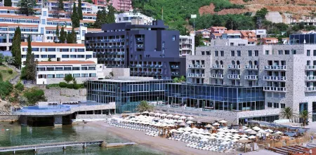 Avala Resort & Villas
