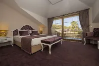 HAN Deluxe Hotel