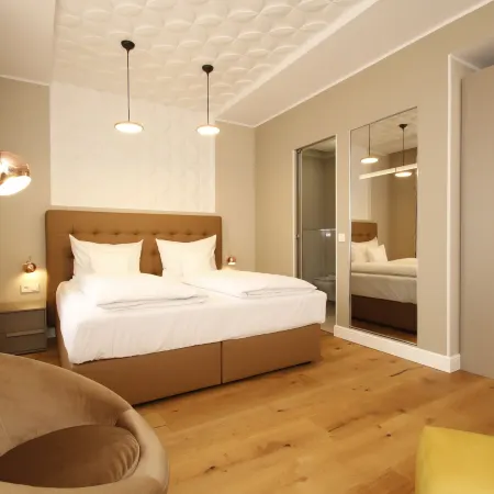 Amelie No 1 Hotel & Appartements
