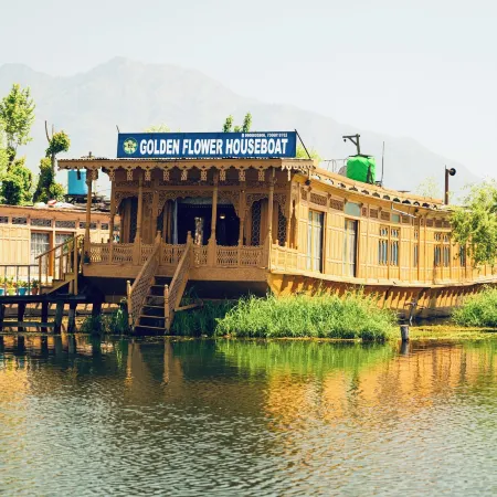 Golden Flower Heritage Houseboat