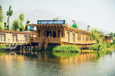Golden Flower Heritage Houseboat