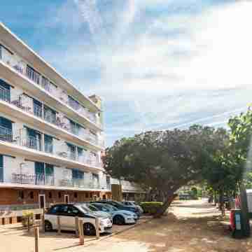 Càmping Bellsol Hotel Exterior