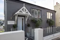 드리프트우드 B&B  호텔