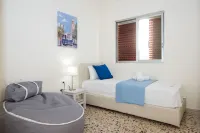Spacious Apartment on the Beachfront - 3-Star