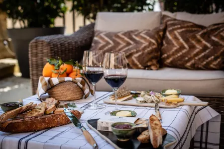 Hôtel Restaurant de Bouilhac Отели в г. Ла Касань