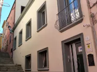 Clelia's Boutique Rooms & Suites Hotels near Spiaggia Mannena
