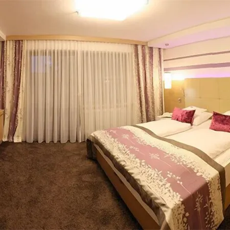 Hotel Lenauhof - Nur 3 Minuten Zur Rottal Terme -