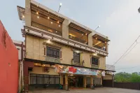 RedDoorz Plus @ Hotel Sempurna Watervang Lubuk Linggau Hôtels à : Lubuk Linggau Timur I