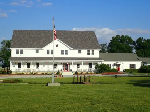 Pleasant Grove Inn Hotels in 