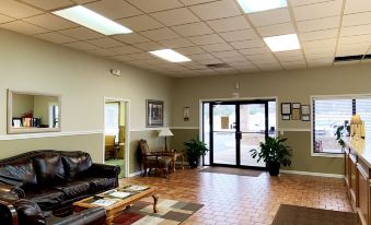 Paris Inn and Suites