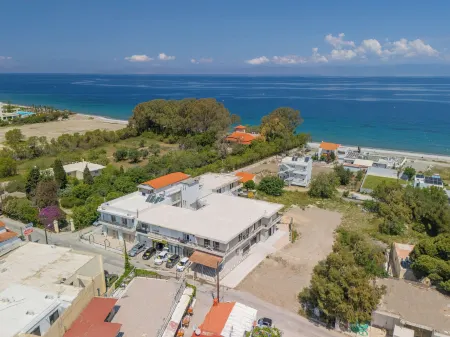 Blue Wave Suites - Ixia Отели рядом с достопримечательностью «Bunker Kremasti»