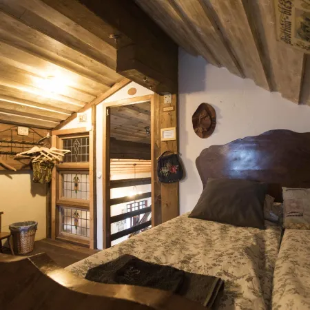 Raven's Bed