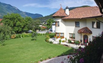Apartment in Dolomites with Pool Access