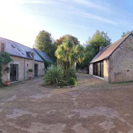 Le Jardin Saint Germain Lodges and Events