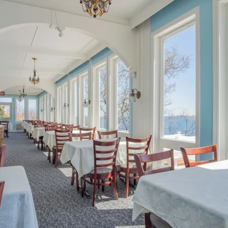 Yankee Clipper Inn