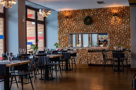 Hotel Piwniczna Spa&Conference Отели в г. Nowosadecki