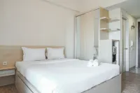 Comfort and Minimalist Studio at Parkland Avenue Apartment Các khách sạn ở Cilenggang