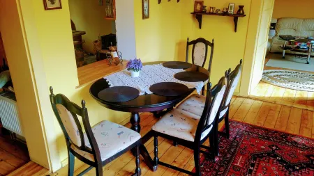 Apartment under Cedar Отели в г. Собутка