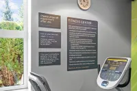 Holiday Inn & Suites SURREY EAST - CLOVERDALE by IHG - Gym