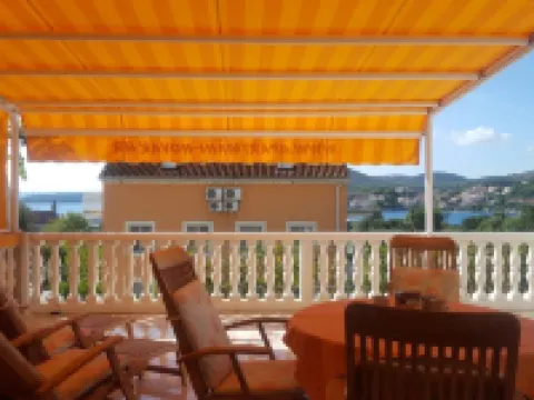 Apartments Villa Novak Hotels in Slano