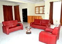 Tamarind Guesthouse Hoteles en Aburi