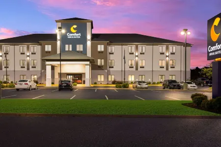 Comfort Inn & Suites
