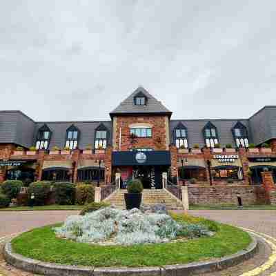 Village Hotel Manchester Cheadle Hotel Exterior