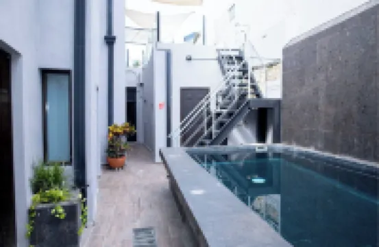 Adhoc Boutique Barrio Antiguo