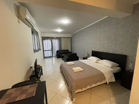 Avr Deluxe Suites 4 Airport Free Shuttle